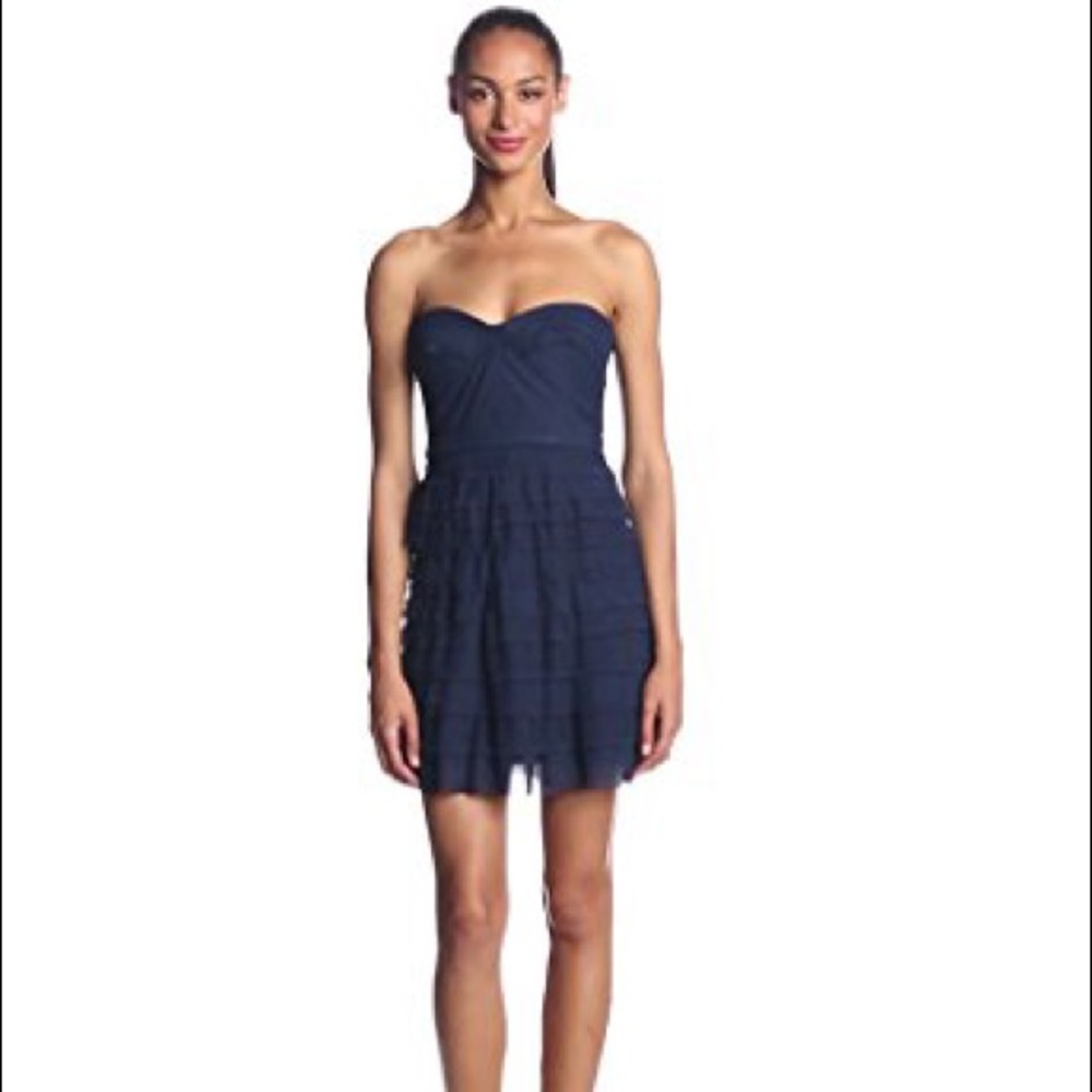 🦋Final price $60 BCBG NWOT